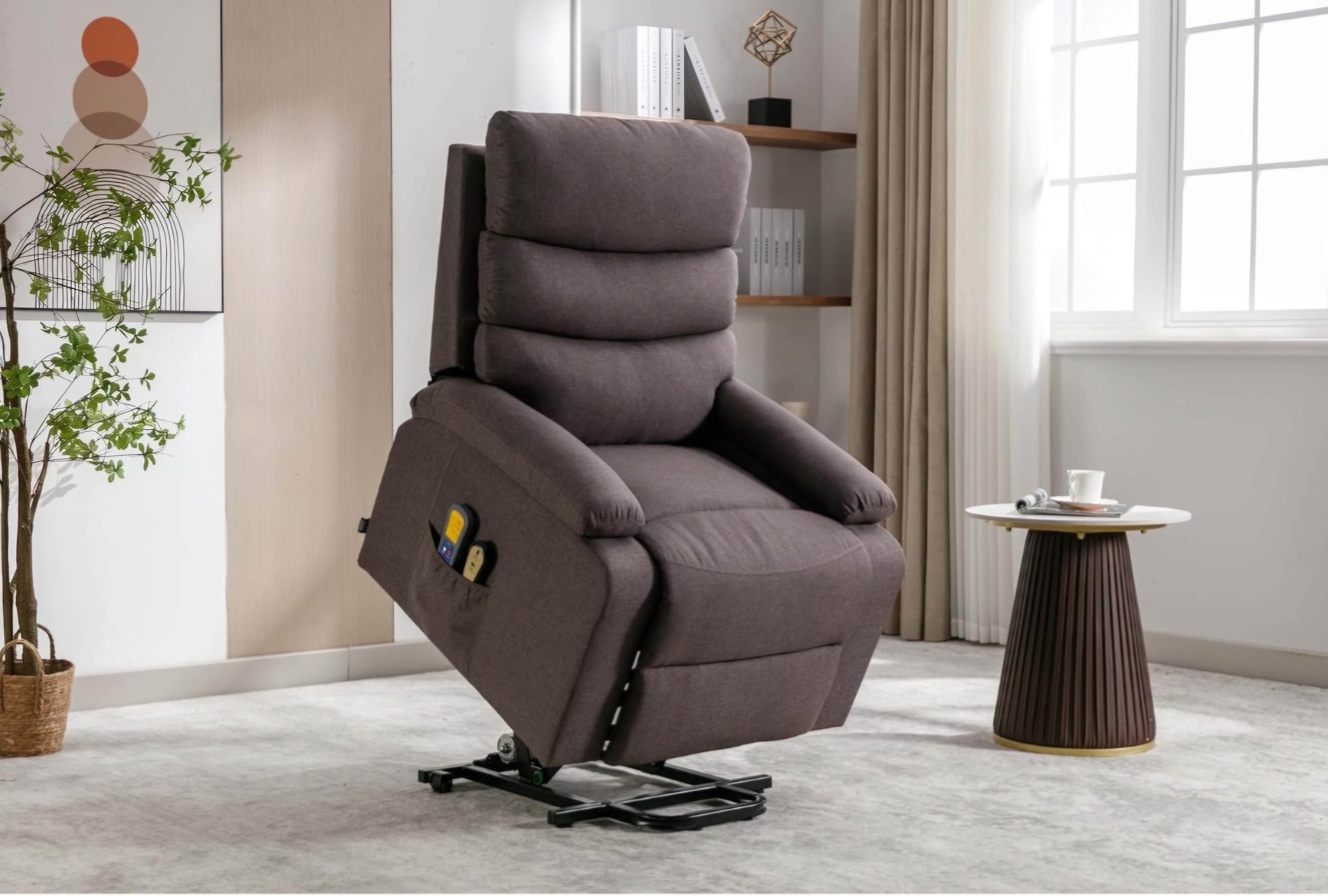 vidaXL Stand up Massage Chair automatic مساج / وتحكم الكتروني كامل للظهر ومسند الارجل / مميز جدا لراحة كبار السن